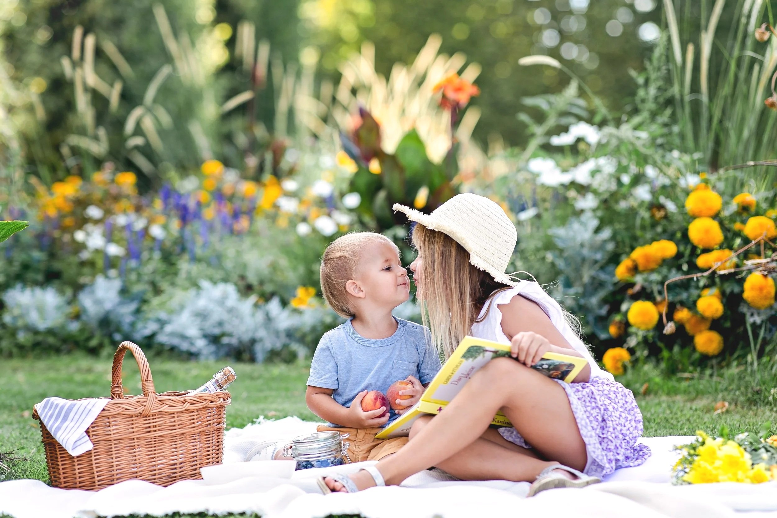 "Yelena is very professional. She handles children at the photo shoot in a very loving way. Every time she is in Europe we book a shoot with her. Her pictures are unique. Thank You Yelena"   -Christina & Daniel