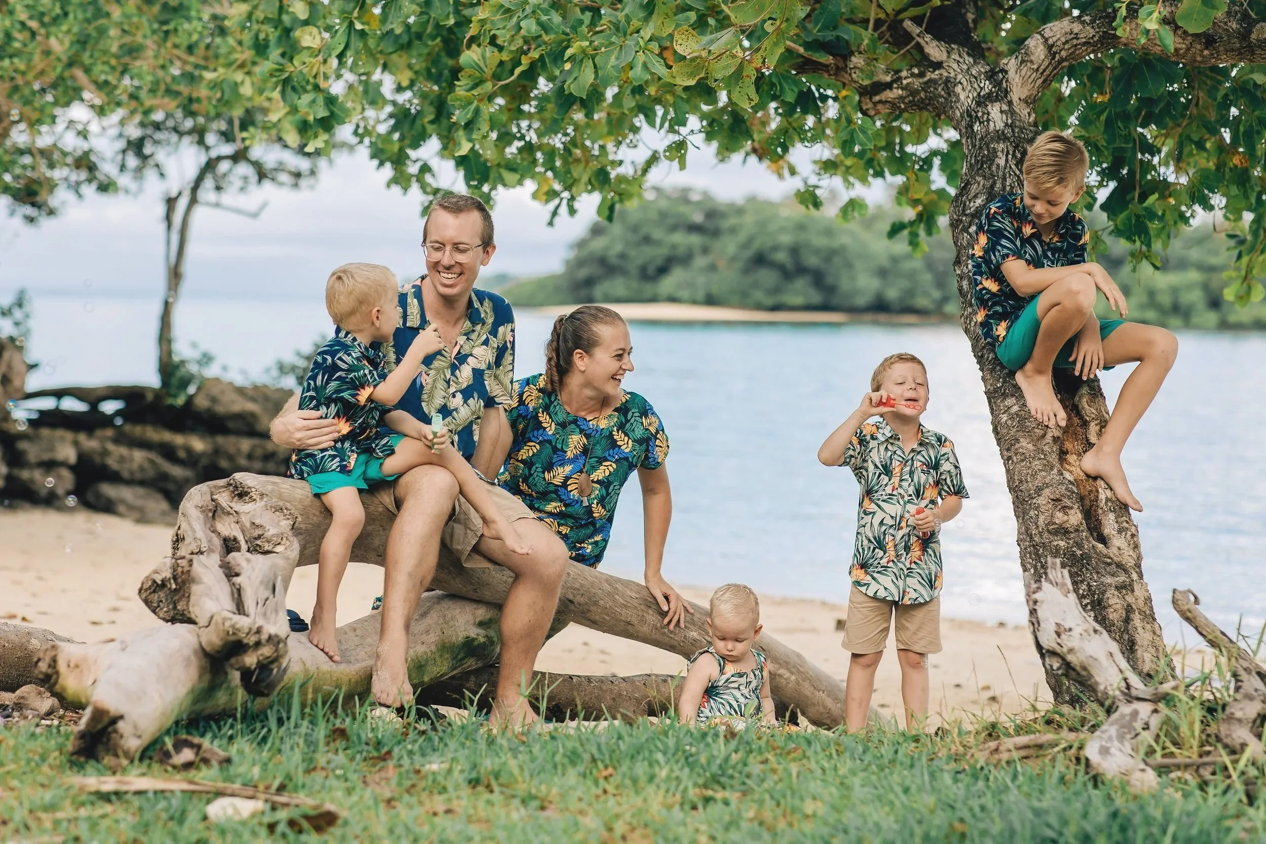 "Yelena was excellent to work with. Her ability to cope with the multiple little children is amazing. Our family photo shoot was amazing, and the photos look incredible. We are incredibly happy!"   -Falls Family