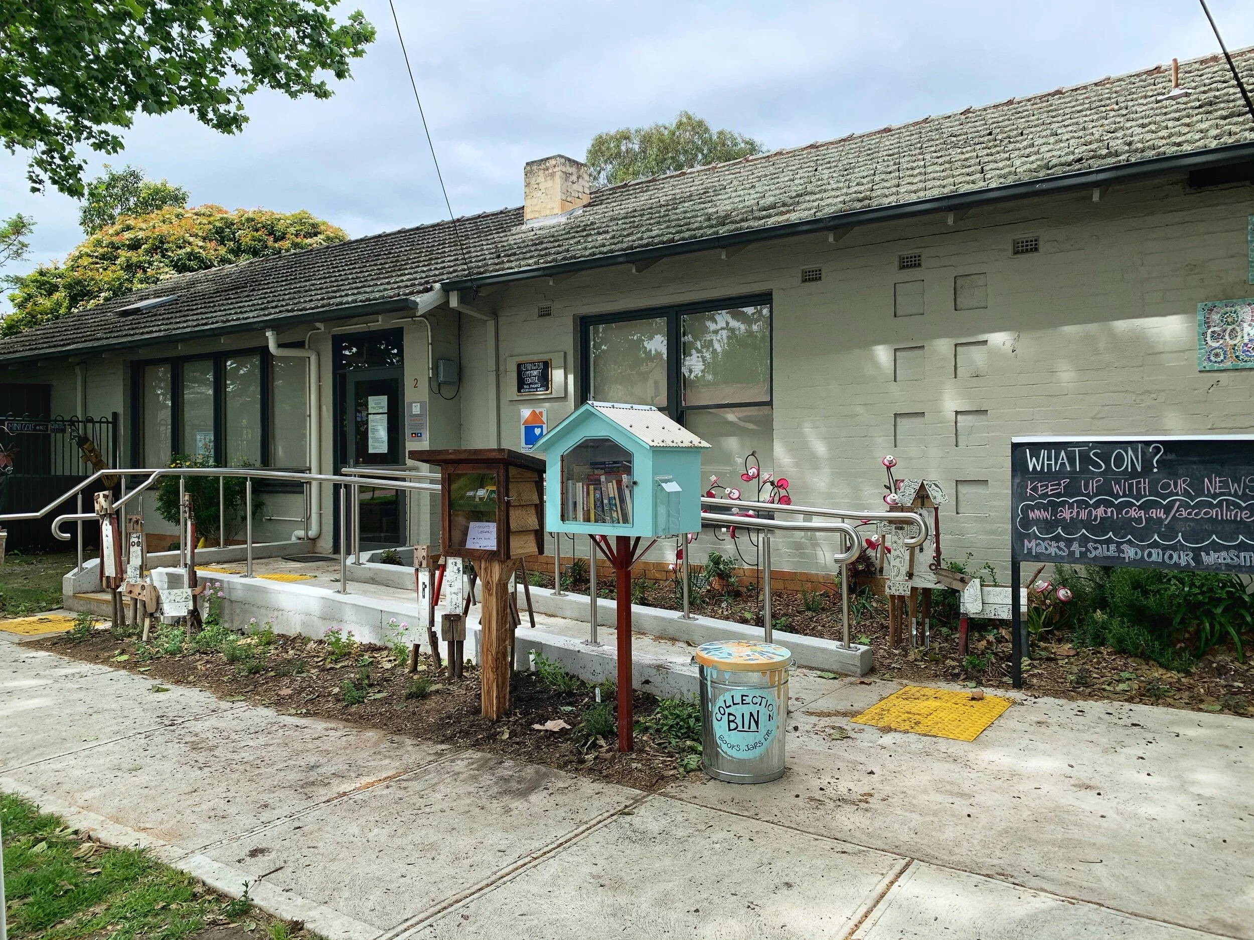 A neighbourhood seed library
