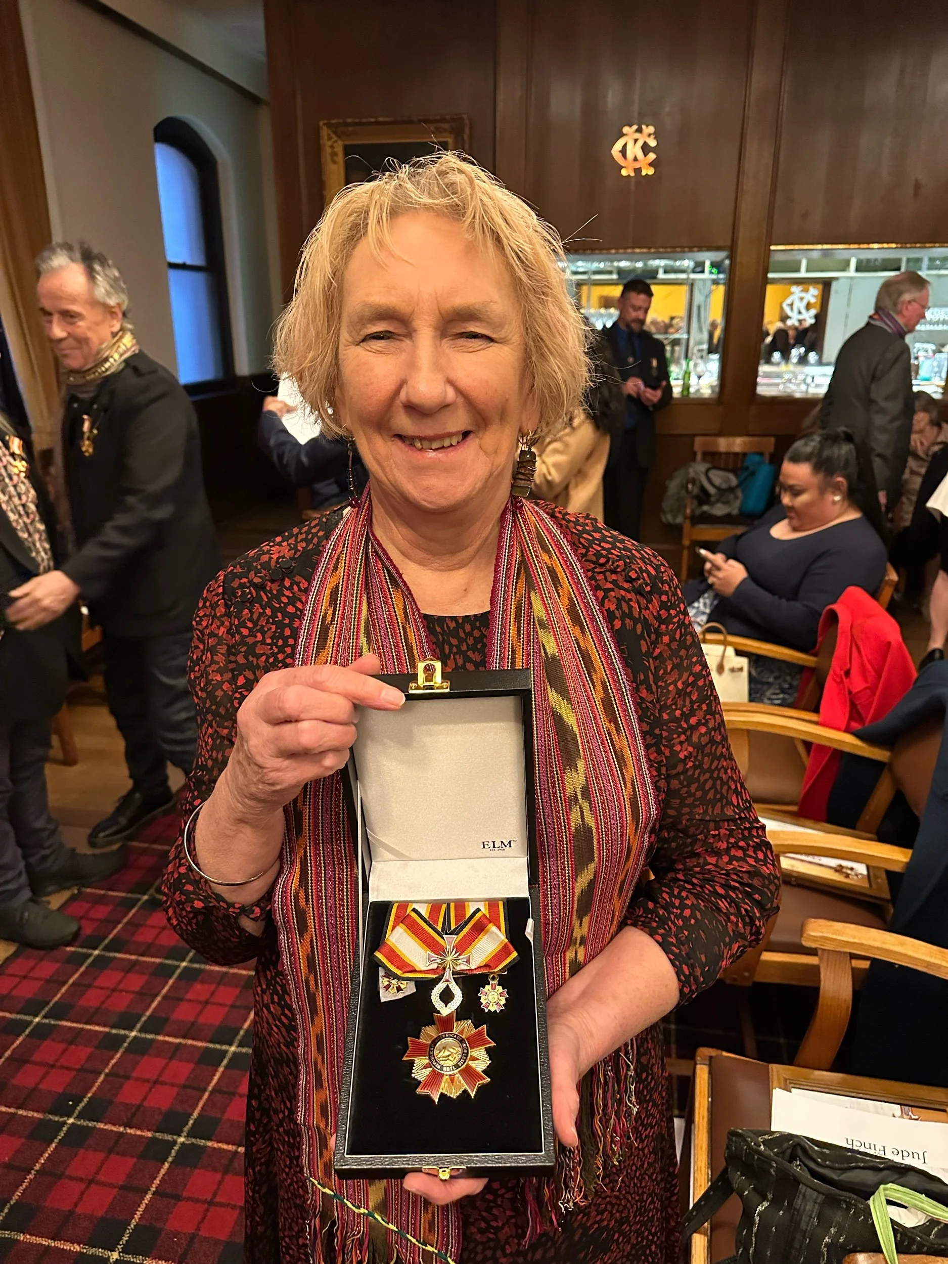 A medal ... and it's pretty fancy