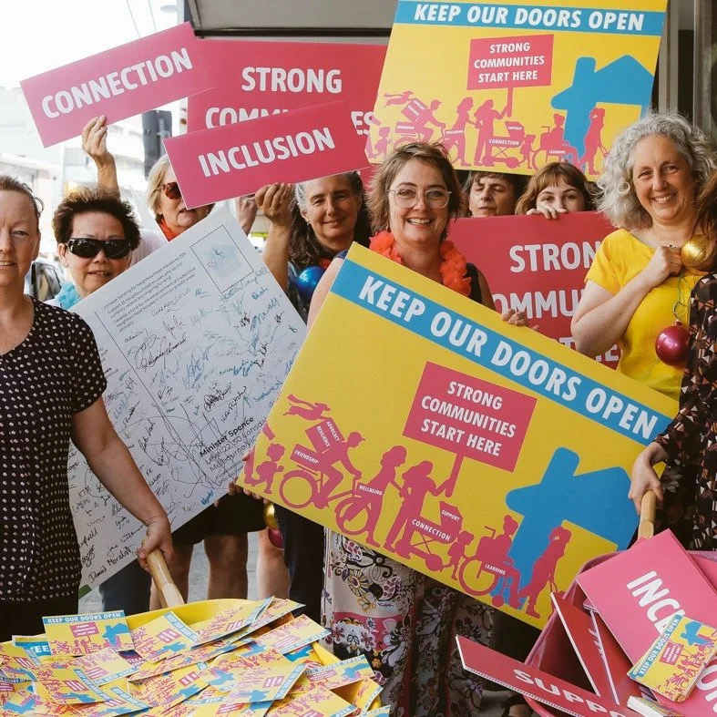Yesterday we delivered about 1000 postcards to Kat's office, all signed by locals who value the four neighbourhood houses in the Northcote electorate. #keepnhdoorsopen @neighbourhoodhousesvic @rosspencemp