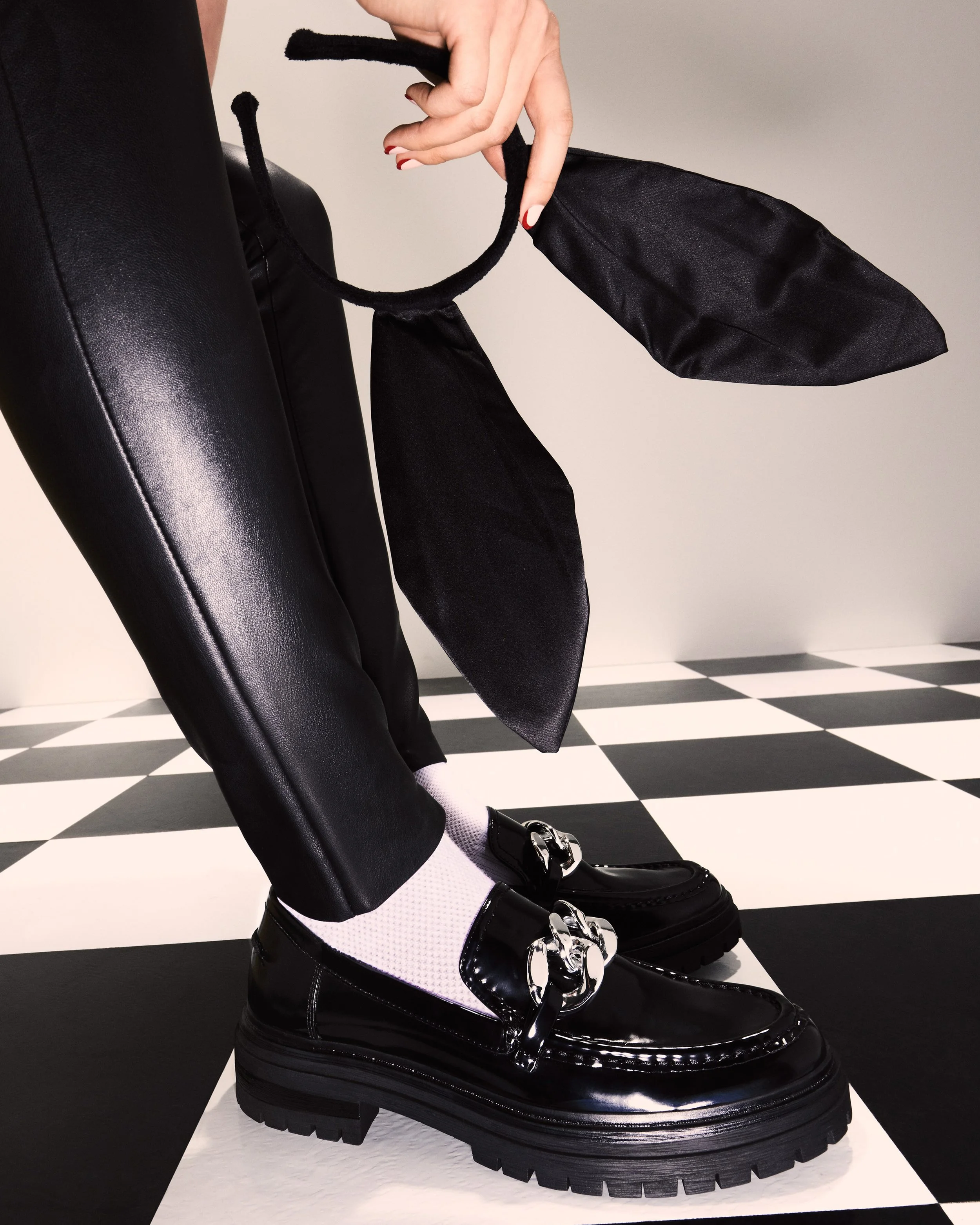SM_2023_LUNAR_NY_RELIEF_BLACK-PATENT_1195-CROP.jpg