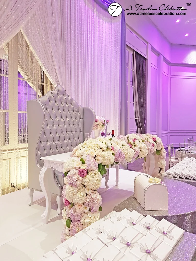 Montreal Wedding Florist Sweetheart Table Flower Runner Château Royal