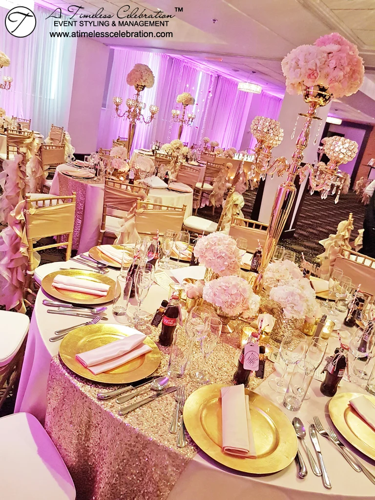Old Montreal Wedding Florist Flowers Decorations Hotel Place d'Armes 15.jpg