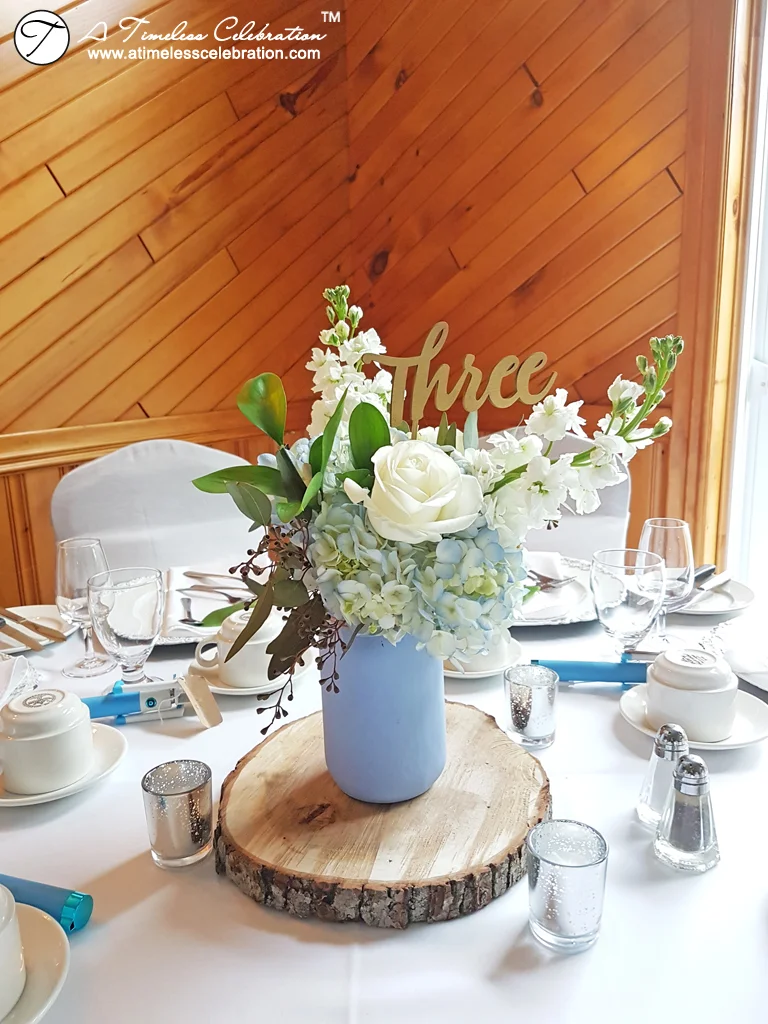 L'Oasis De L'ile Montreal Wedding Florist Flower Blue Centerpieces 20170701_092034.jpg