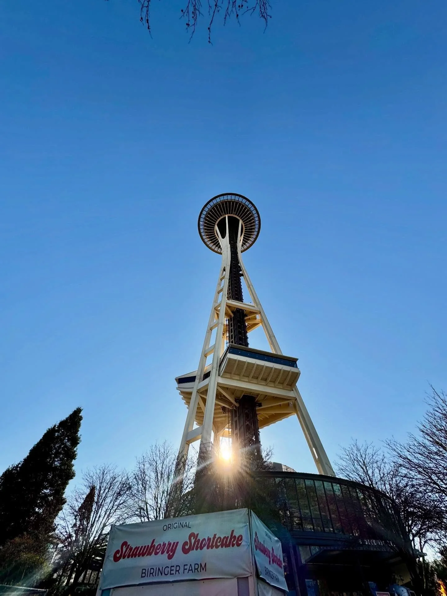 I love you Seattle, and no, it doesn&rsquo;t have anything to do with the game. I was only tuned in for the Bad Bunny concert 😂. 

It&rsquo;s been just over a month since becoming a permanent resident of Seattle (📍Coast Salish land) again and it ha