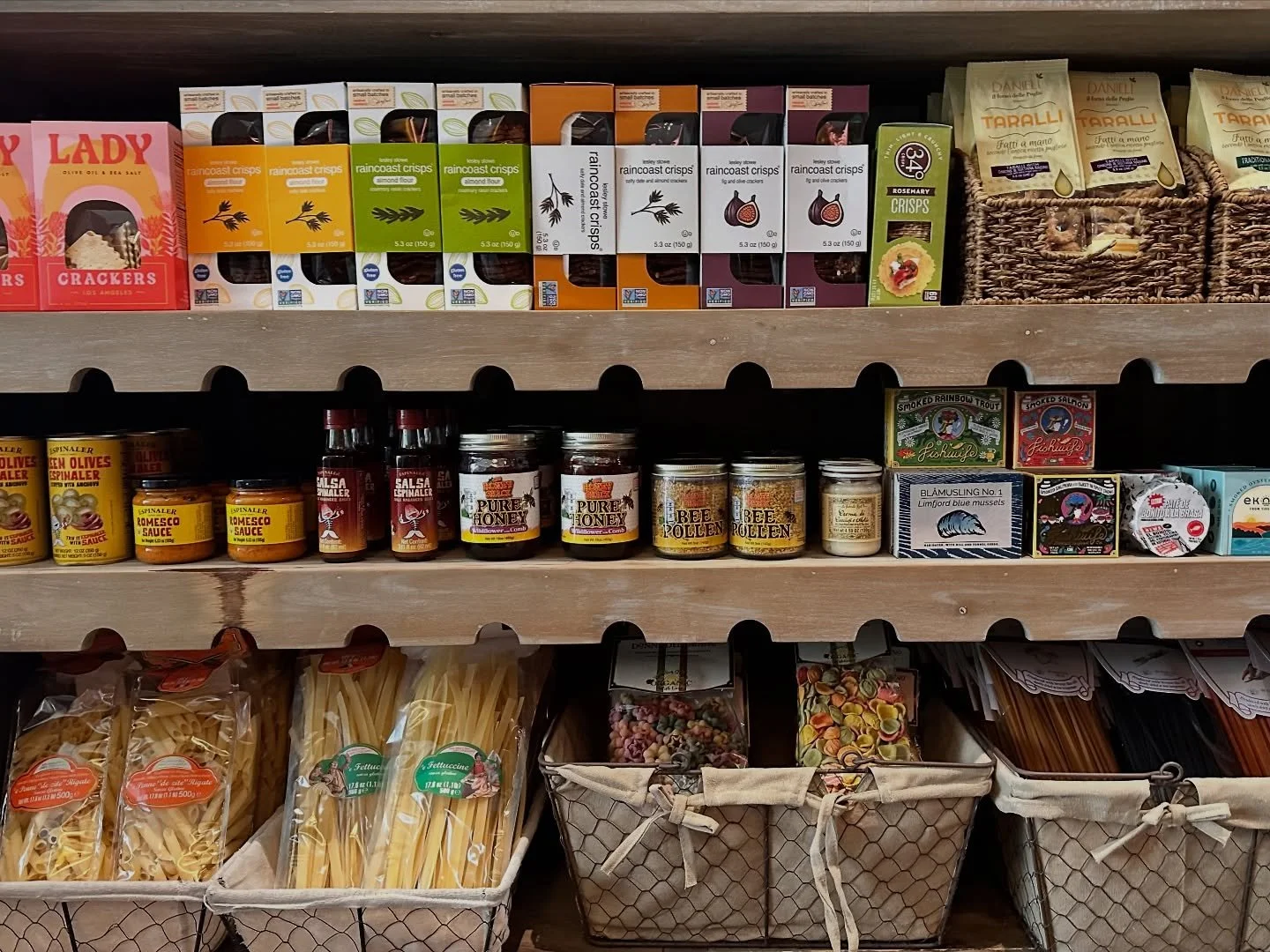 Getting really close, friends!! Can&rsquo;t wait to welcome you to Cookbook Market. Sign up for the email updates on our website cookbookketchum.com so you don&rsquo;t miss the beat or DM us with your email! 

Comment down below what you&rsquo;re hop