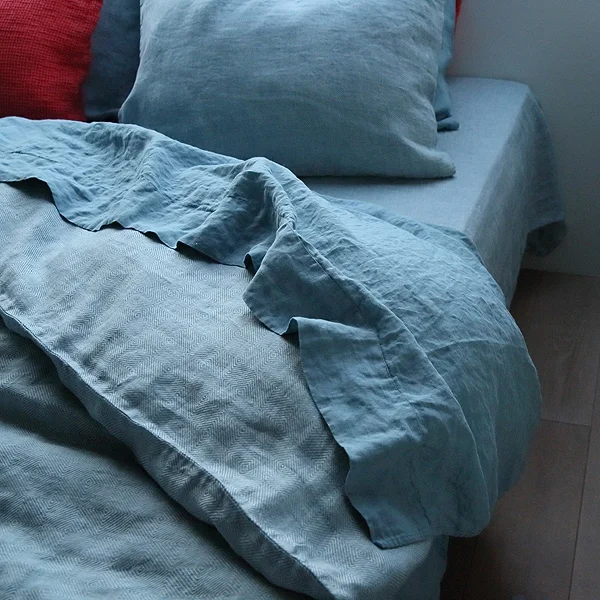 art group bed 17b.jpg