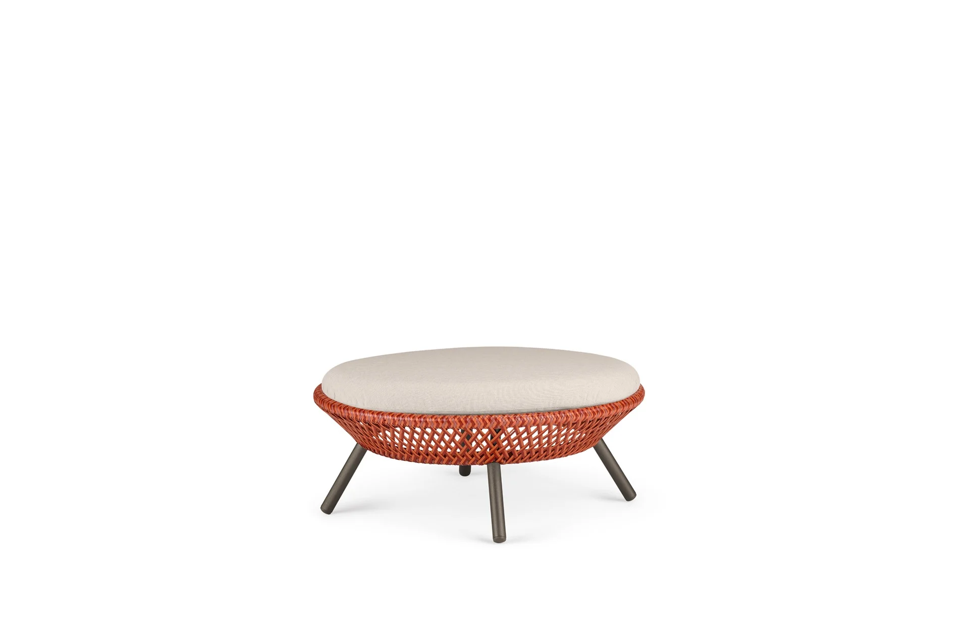 DEDON-Ahnda-Footstool-1920x1266px.jpg