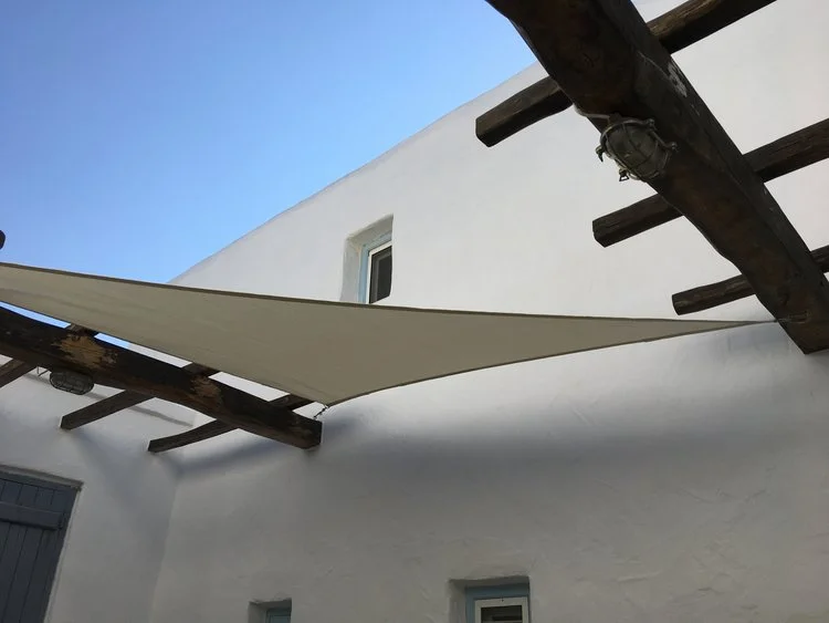 Triangle shade sail