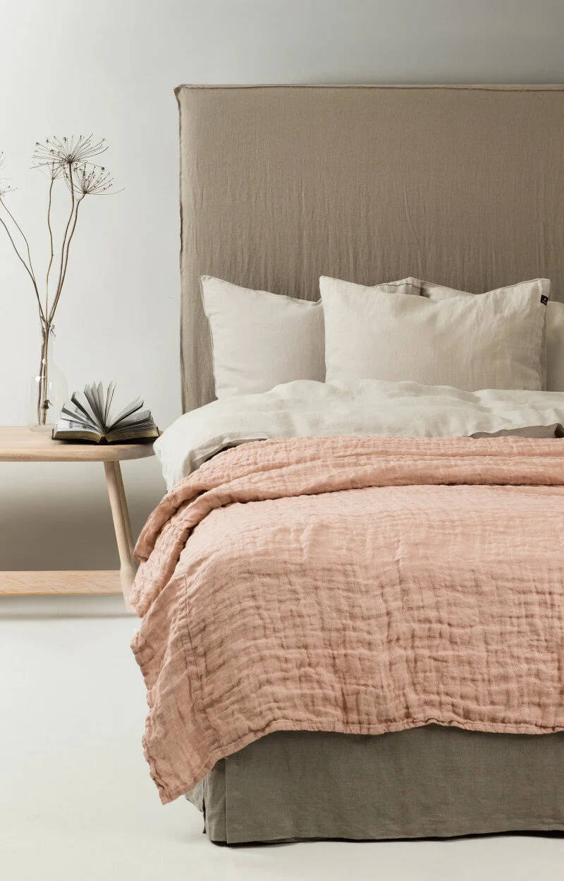 ARTGROUP_BEDSPREAD_260X260_NUDE_NATURAL.jpg