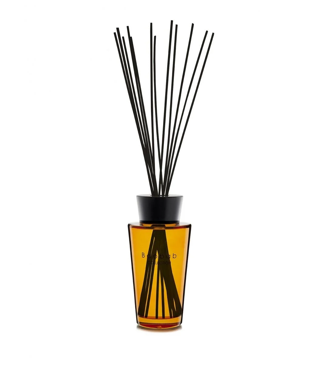 prestigieuses-cuir-de-russie-diffuser_ARTGROUP1.jpg