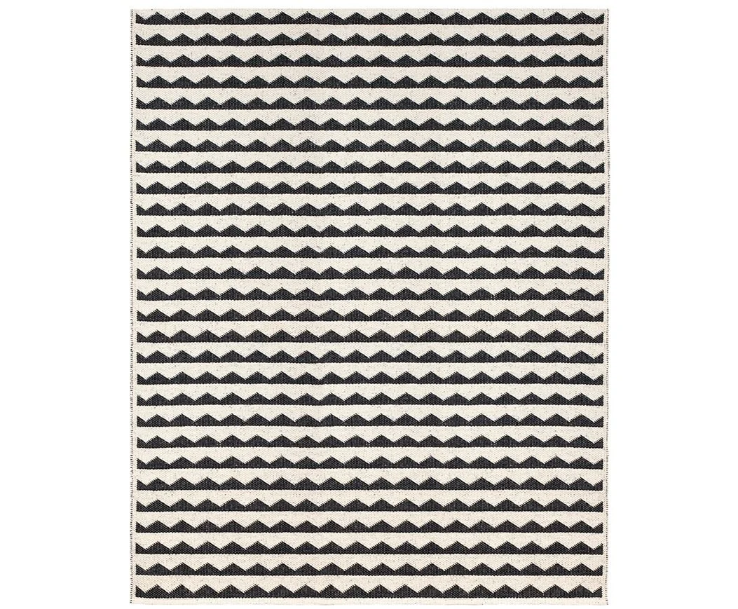 GITTAN BLACK.jpg