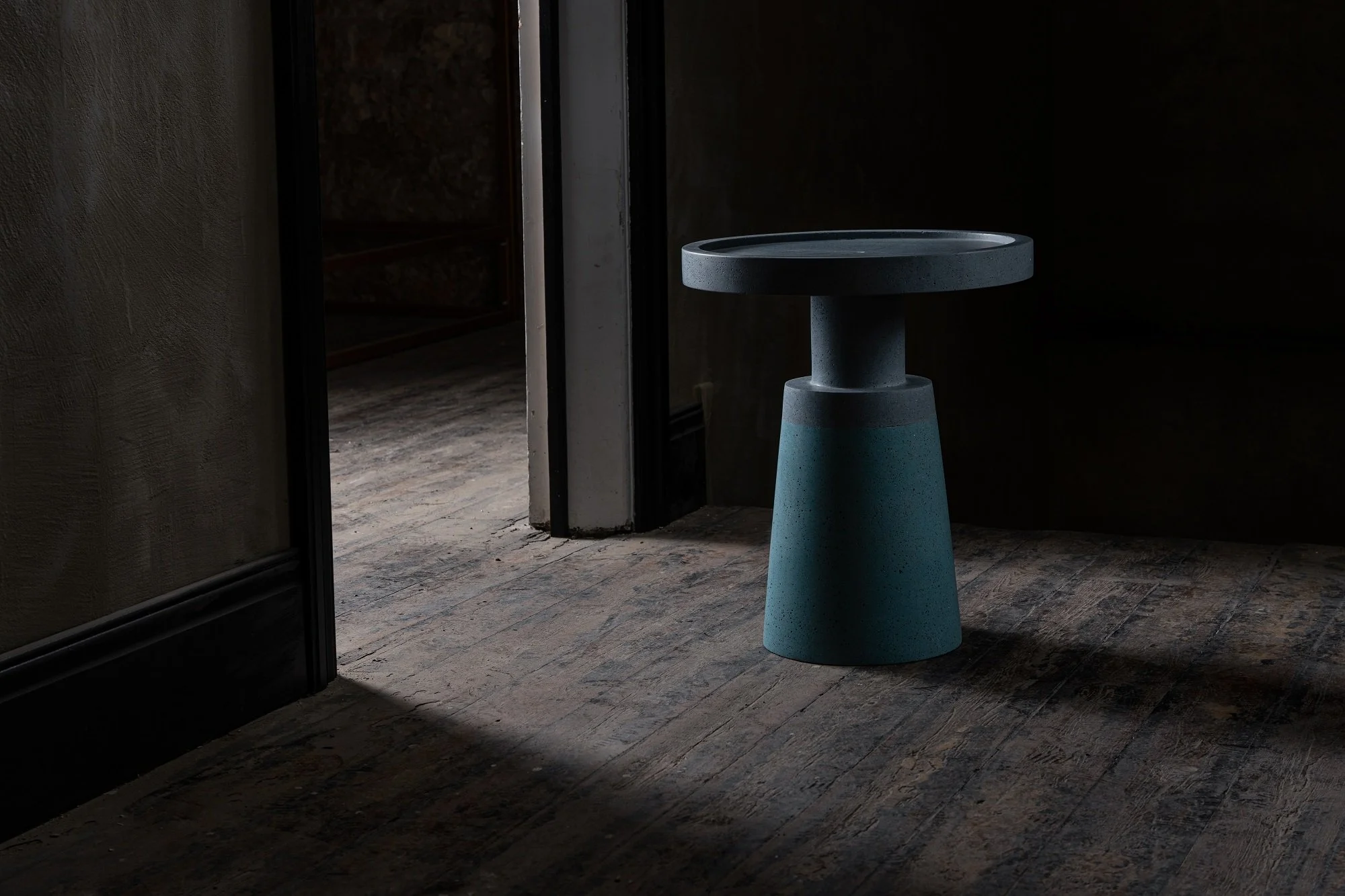 terra_incognita_side_table_by_sotiris_lazou_urbi_et_orbi_sand_web_res.jpg