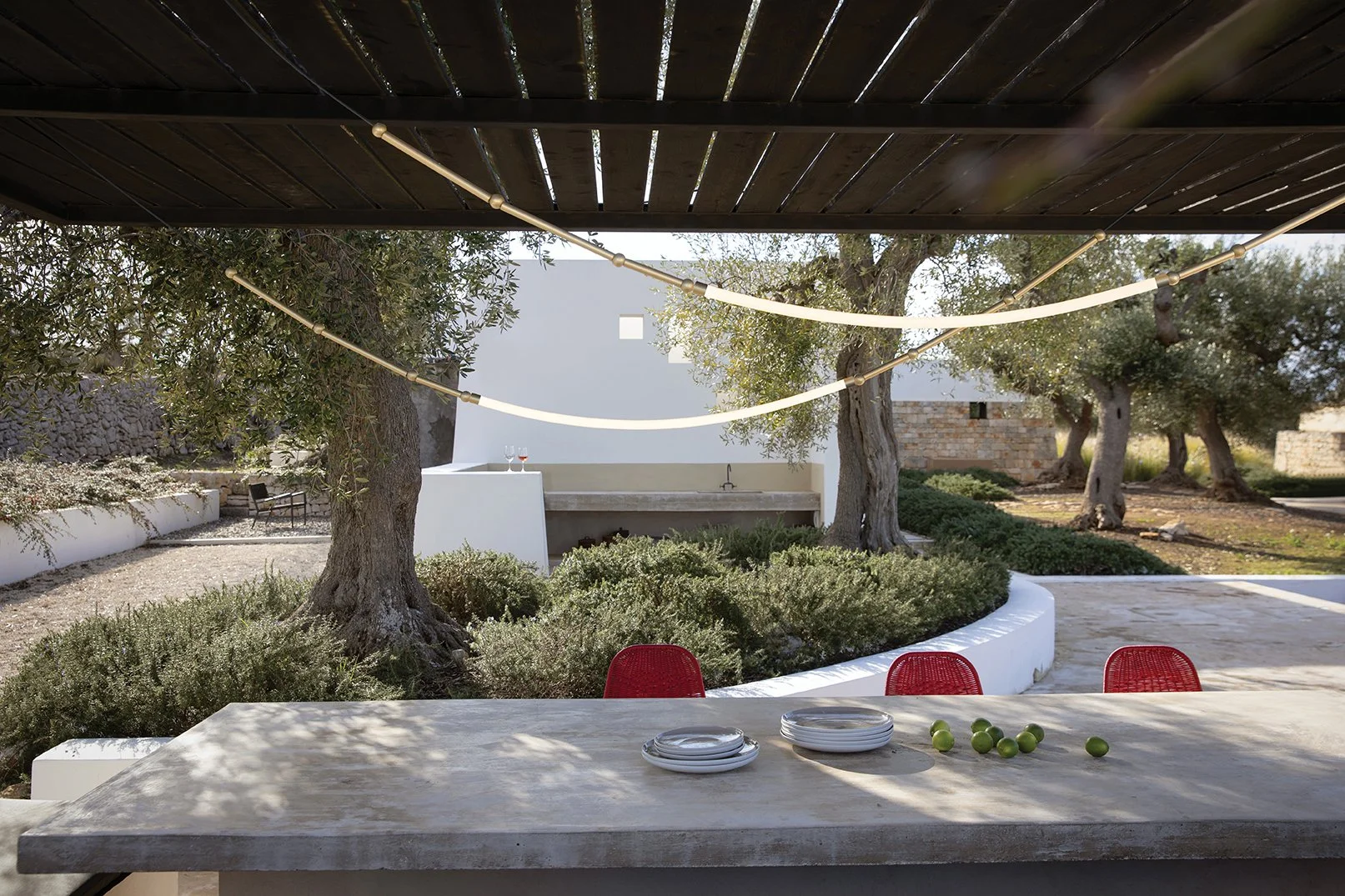 ARTGROUPINTERIORS-KARMAN-LEDA2.jpg