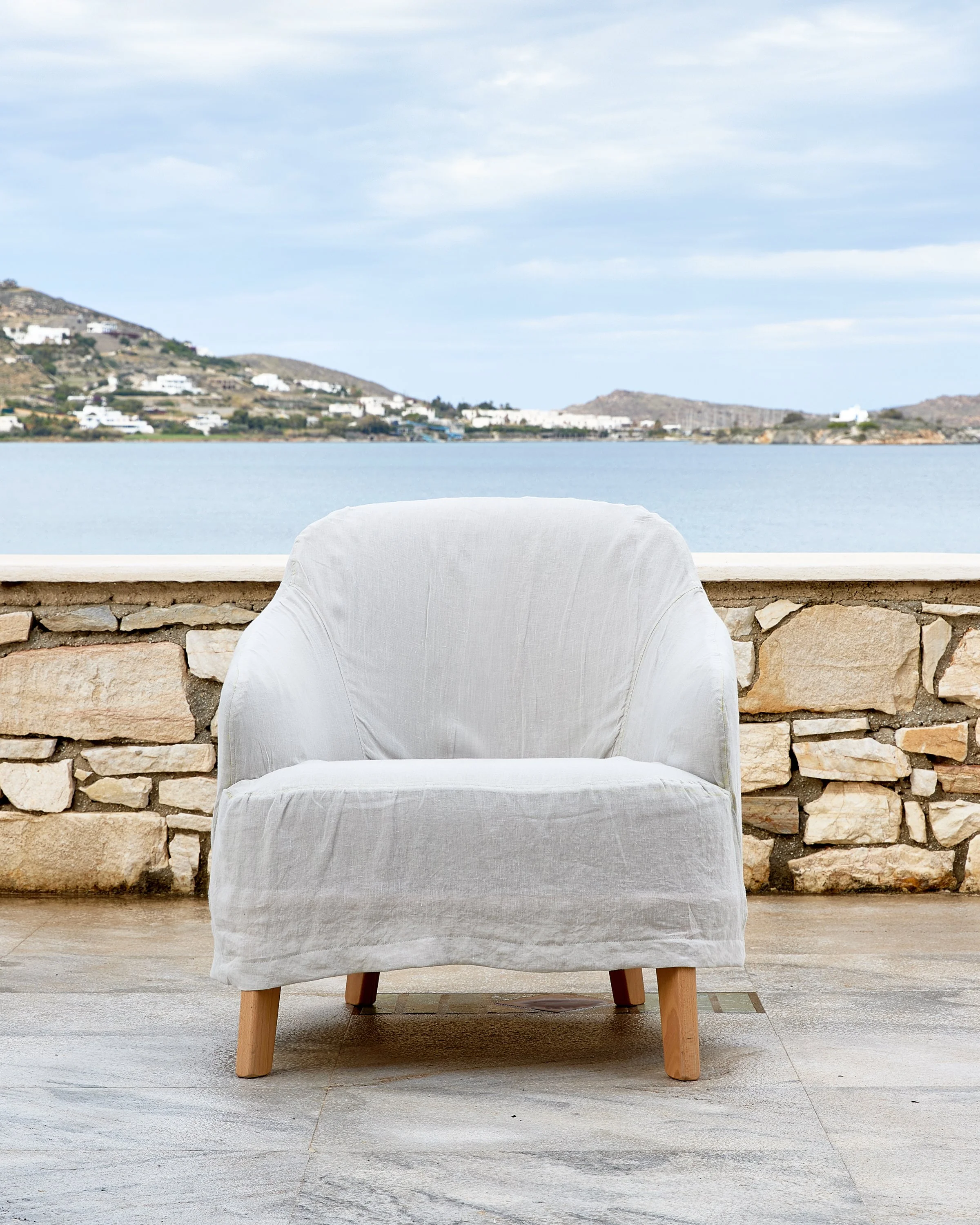 WILLIAM ARMCHAIR
