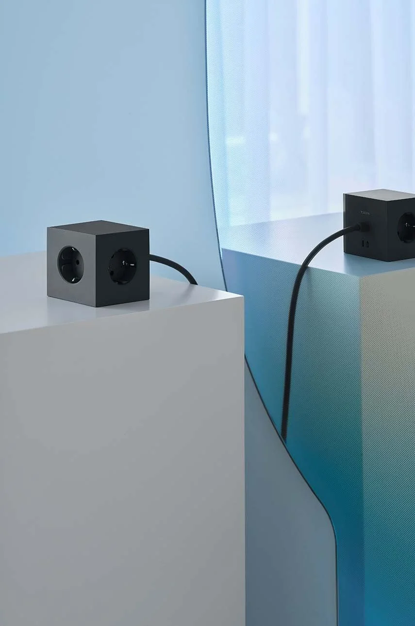 SQUARE 1 STOCKHOLM BLACK 2.jpg