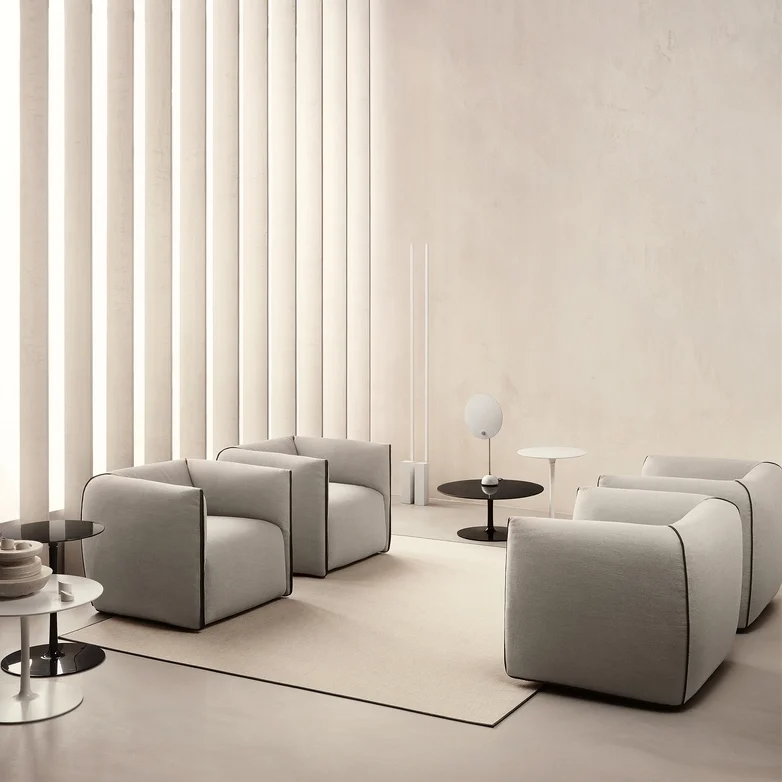flow-low-table-mia-showroom-21-mdfitalia-01~-~media--aa5d92e7--query.b0e5737e.webp