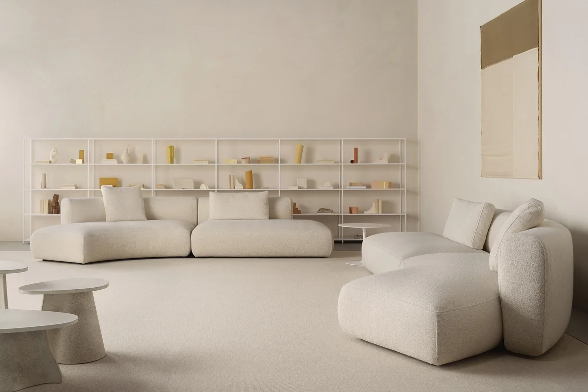 cosy-curve-island-flow-low-table-fossil-minima30-system-lifestyle-22-mdfitalia-09~-~media--aa5d92e7--query.4376628f.webp