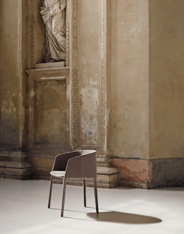 achille-armchair-lifestyle-23-mdfitalia-~-~media--aa5d92e7--query.bcdbe7f5.webp