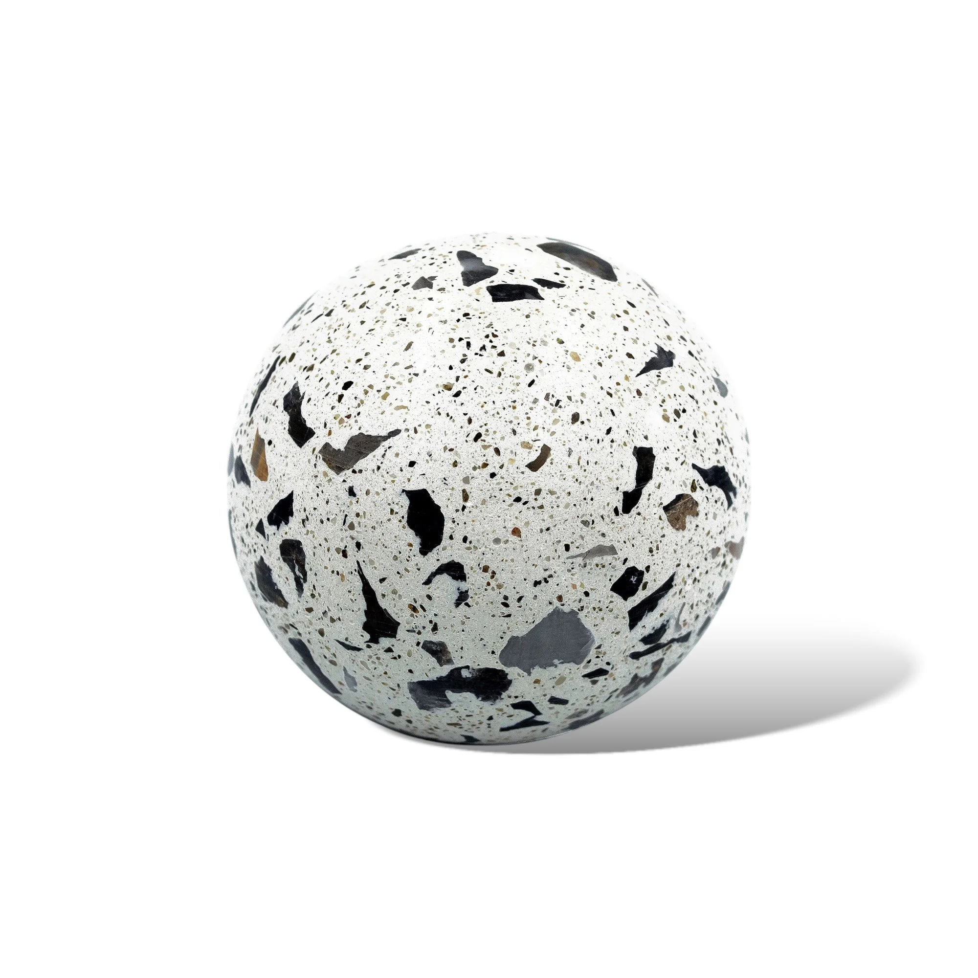 DEMENICO_SPHERE_WHITE_terrazzo_knob_urbi_et_orbi_-1.jpg