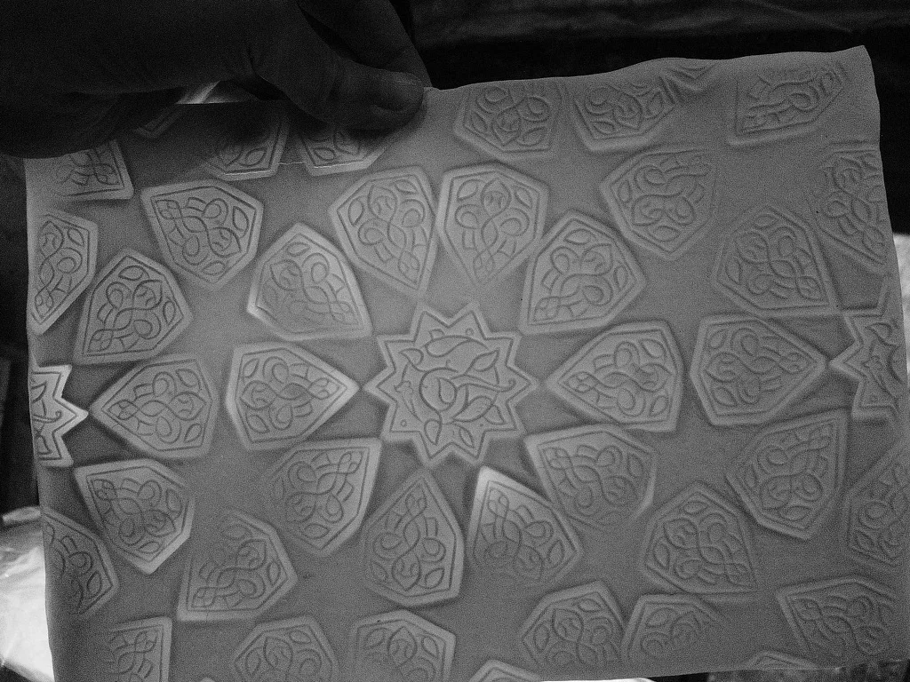 porcelain screen 1.jpg