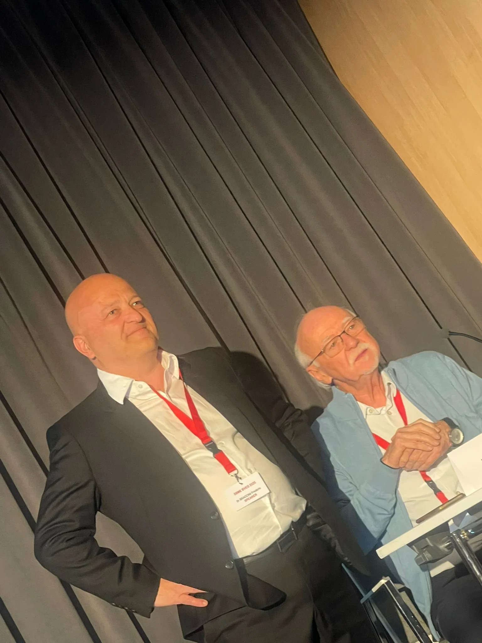 Le Dr. Gisbert-Madziar en formation et au congrès de la Société Belge de Médecine Esthétique