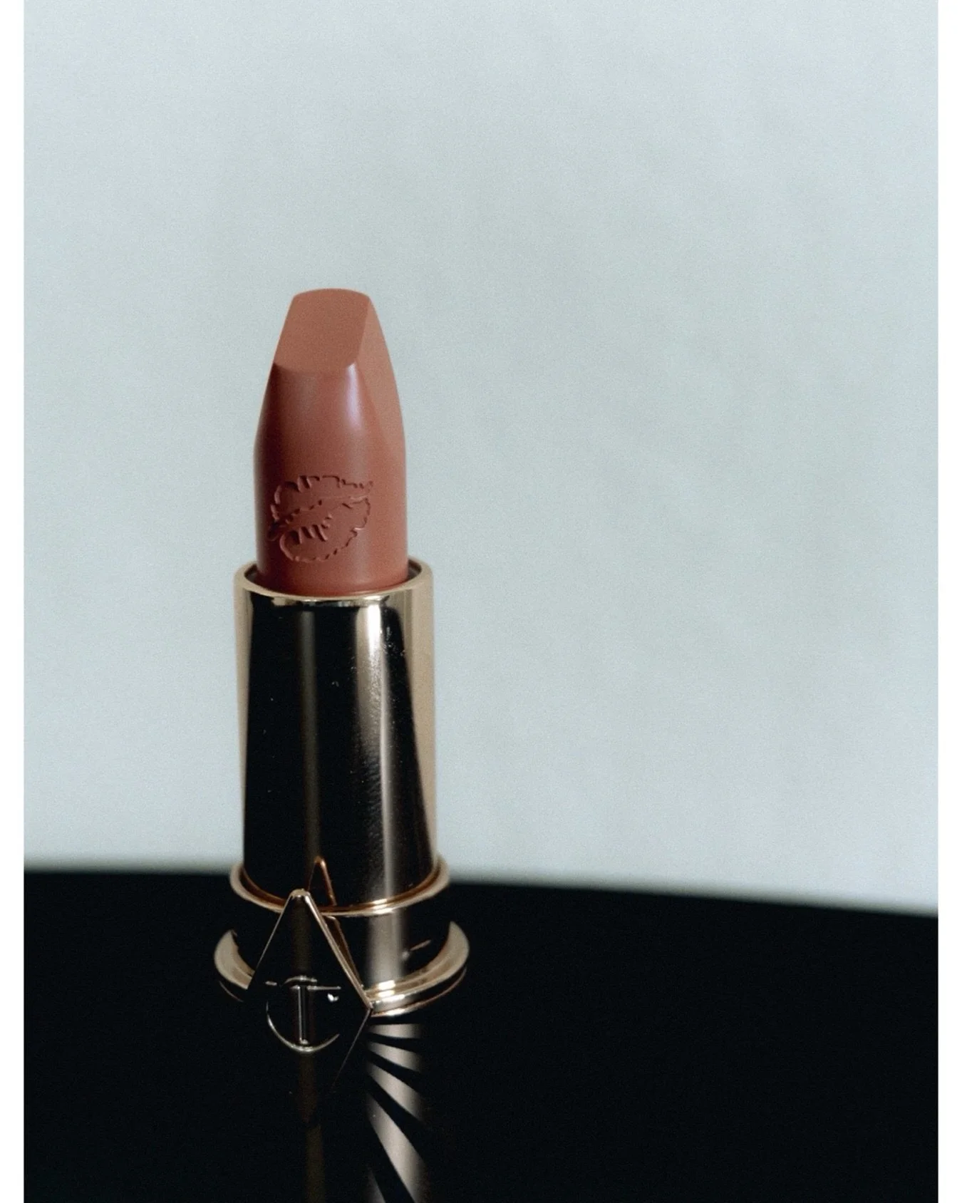 Beauty 

#nudelipstick #glowmakeup #nudemakeup #makeupbrno