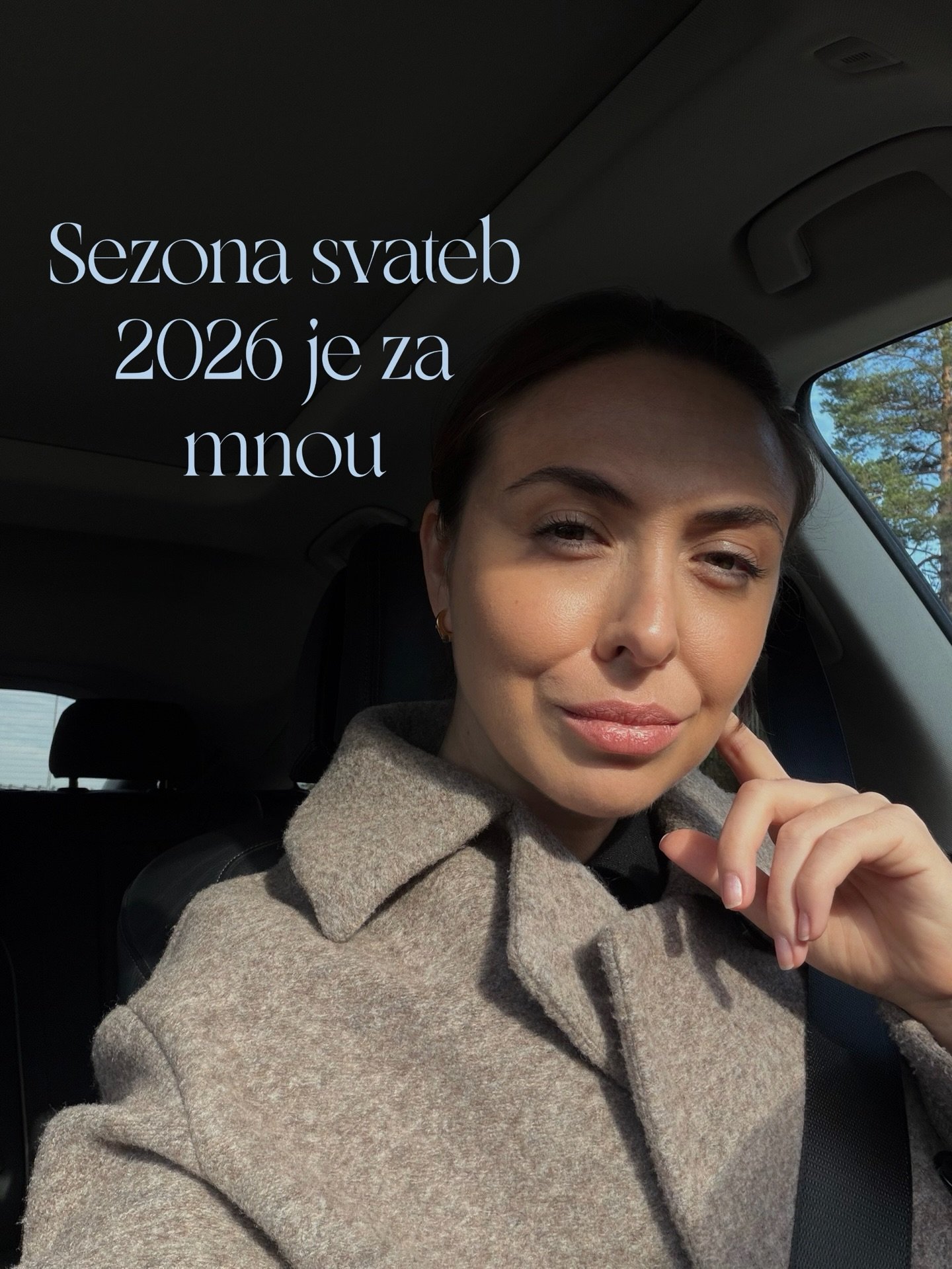 Dnes jsem l&iacute;čila posledn&iacute; nevěstu sezony 2026. 

Děkuji každ&eacute; z v&aacute;s za důvěru, za rann&iacute; klid i za v&scaron;echny př&iacute;běhy, kter&eacute; jsem směla vidět zbl&iacute;zka.🥰

Od př&iacute;&scaron;t&iacute;ho t&ya