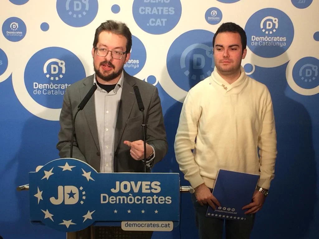 Iniciem la campanya #AlCongresoNoATot