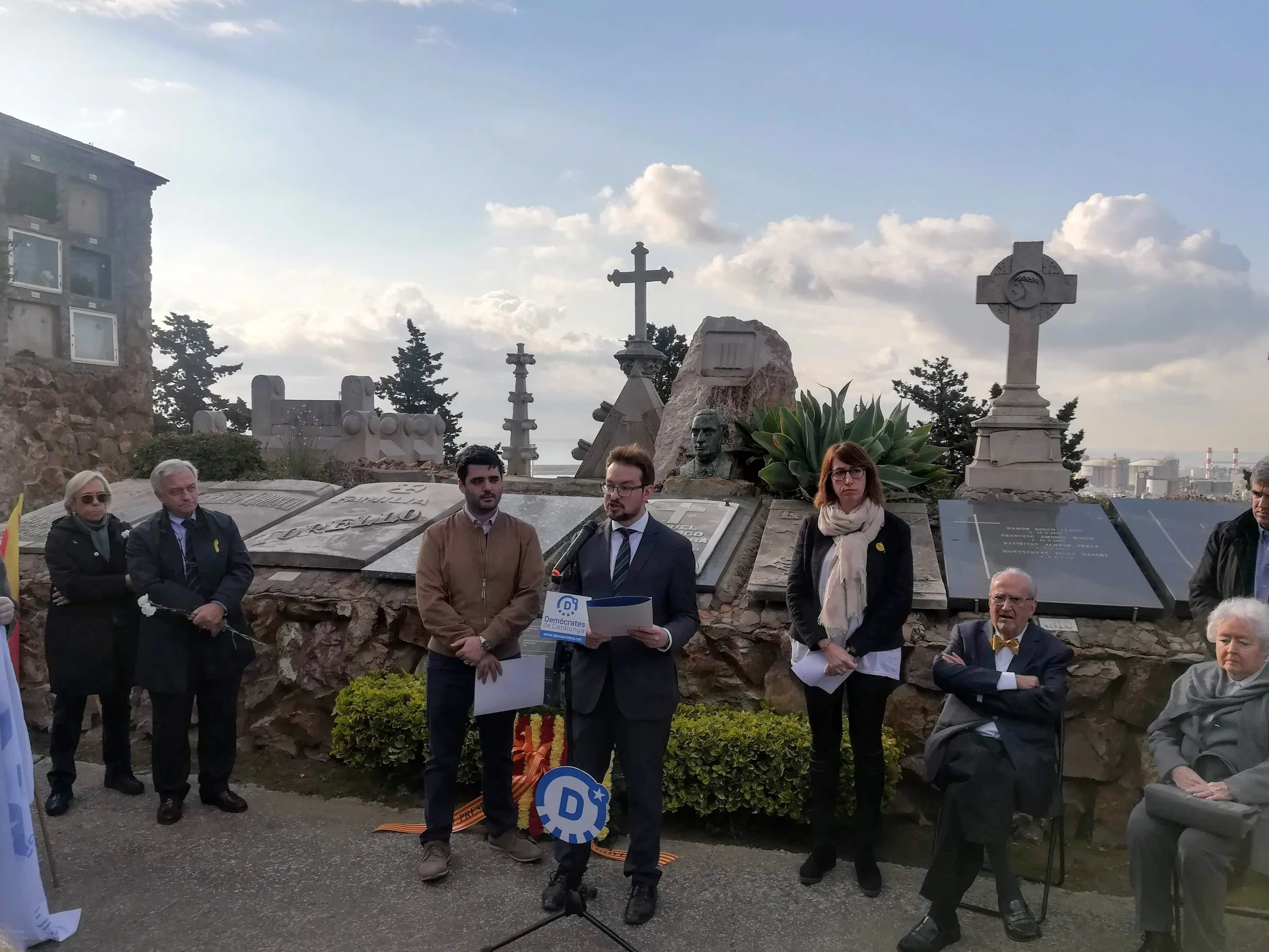 Joves Demòcrates retem homenatge a Manuel Carrasco i Formiguera en el 81è aniversar del seu afusellament