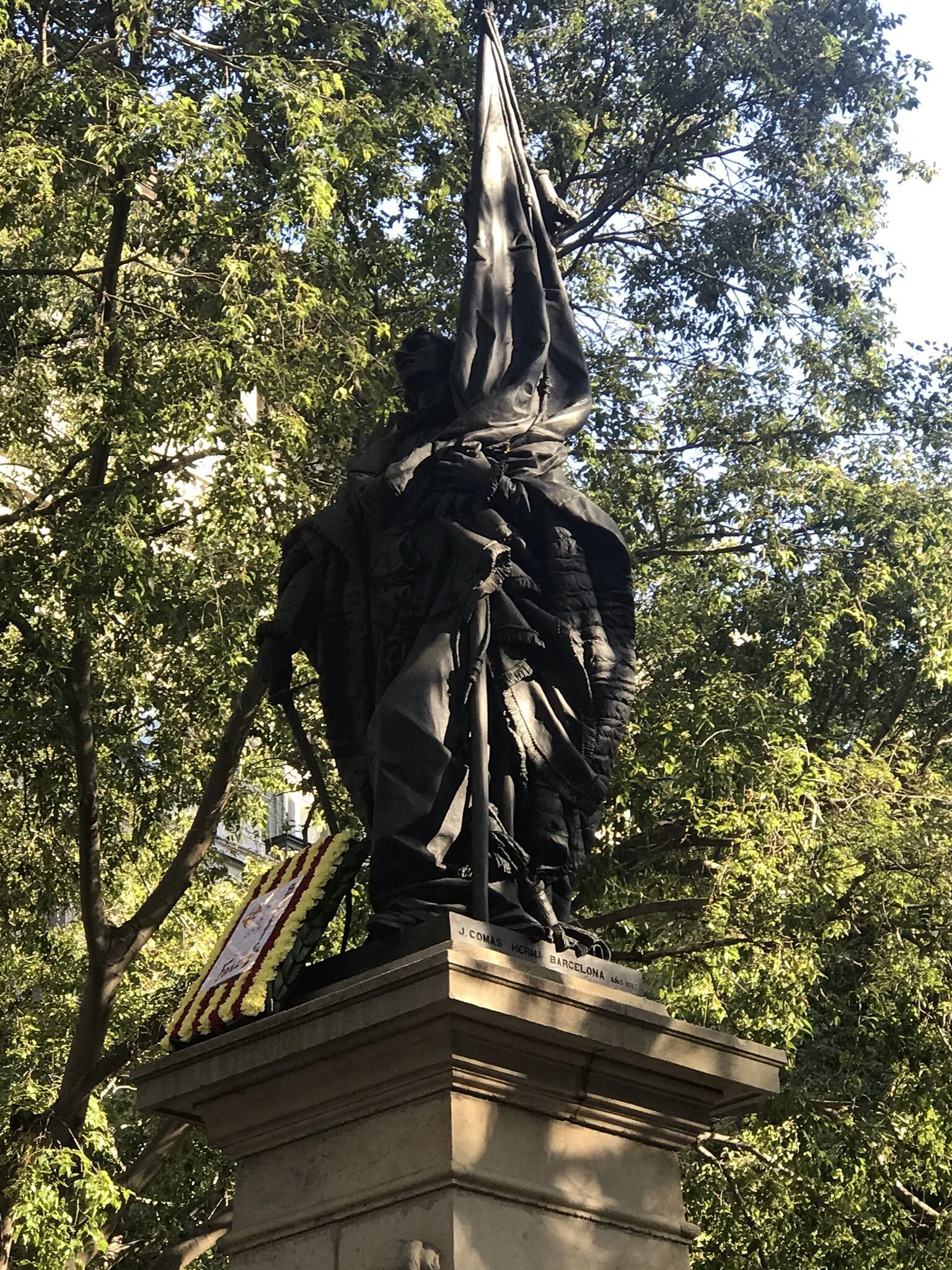 EhnsWc8XcAAQhTS.jpeg