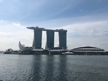 Seeing this view while we walked the whole way round was just awesome.