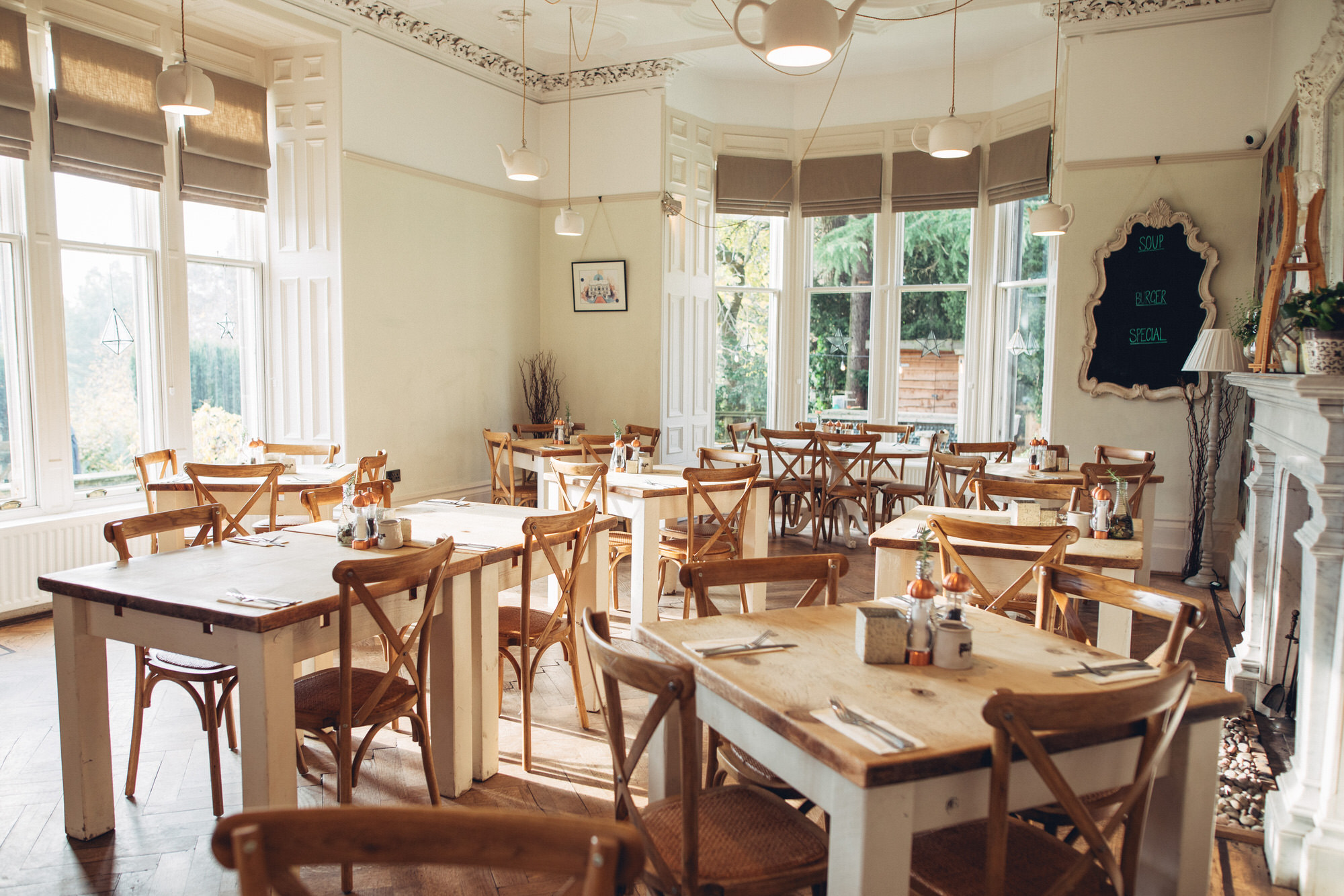 TayparkHouse-Restaurant-Header.jpg