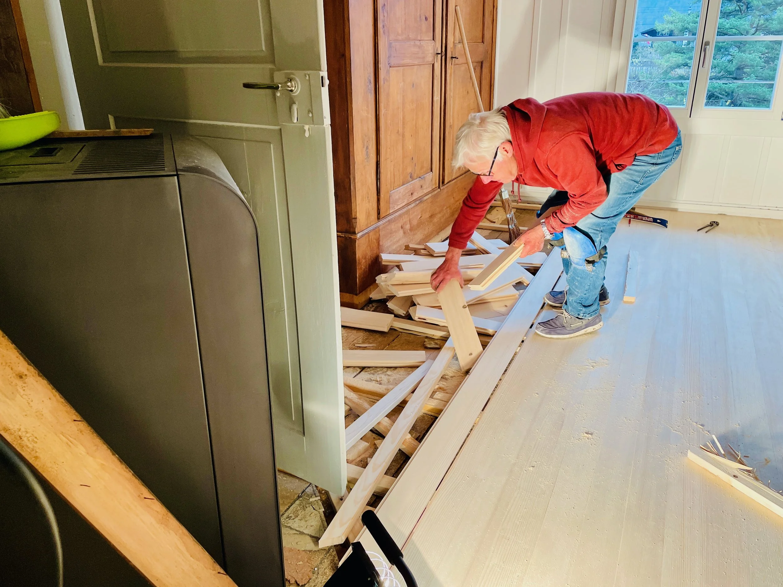 Casa Bene Immobilien Immobilienmakler Immobilienbewertung Makler Emel Marjanovic Alex Marjanovic Haus Wohnung Verkauf Vermietung Ringgenberg Haus Projekt 1894 Neuer Riemenboden Fachmann