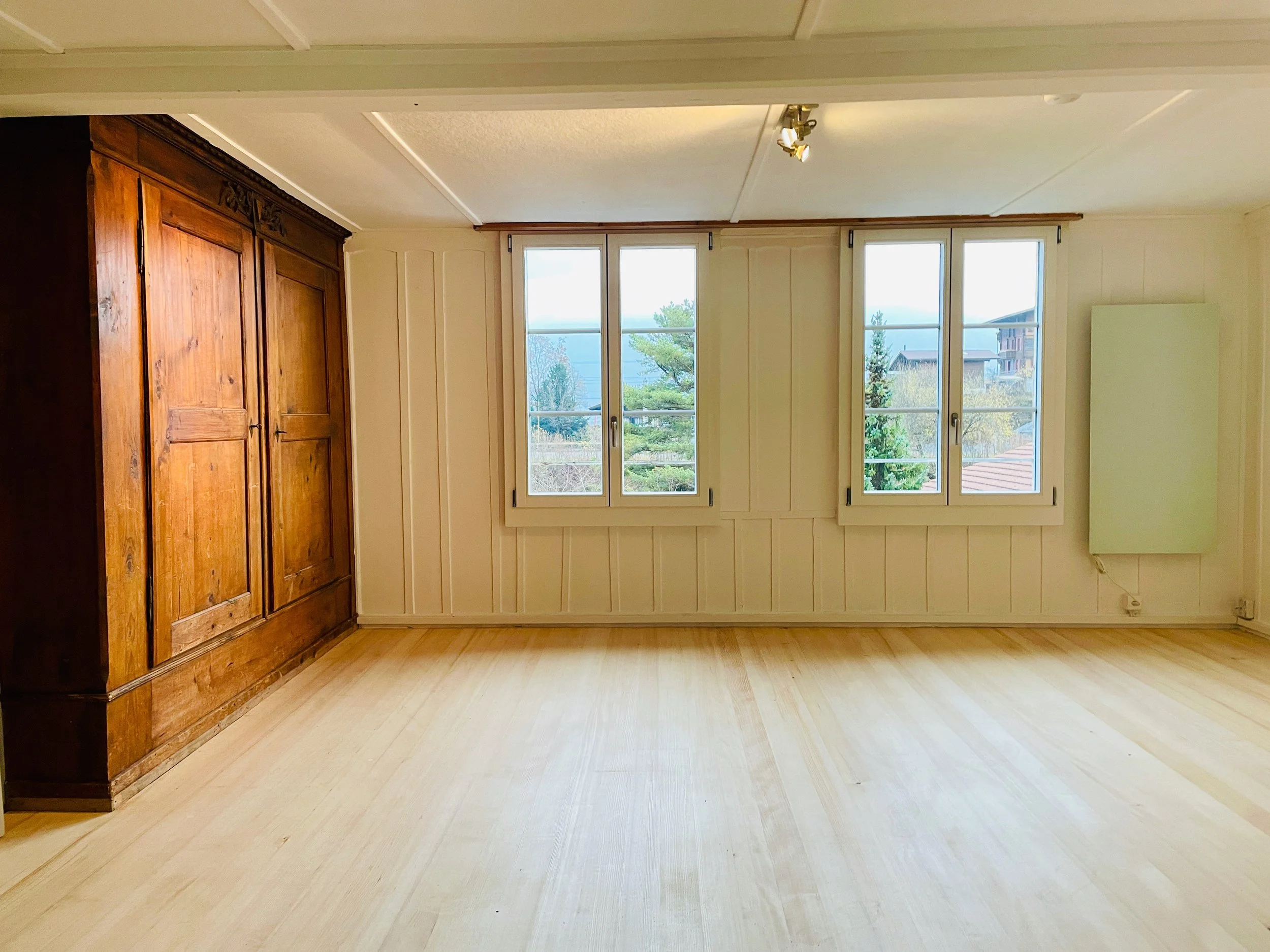 Casa Bene Immobilien Immobilienmakler Immobilienbewertung Makler Emel Marjanovic Alex Marjanovic Haus Wohnung Verkauf Vermietung Ringgenberg Haus Projekt 1894 Neuer Riemenboden