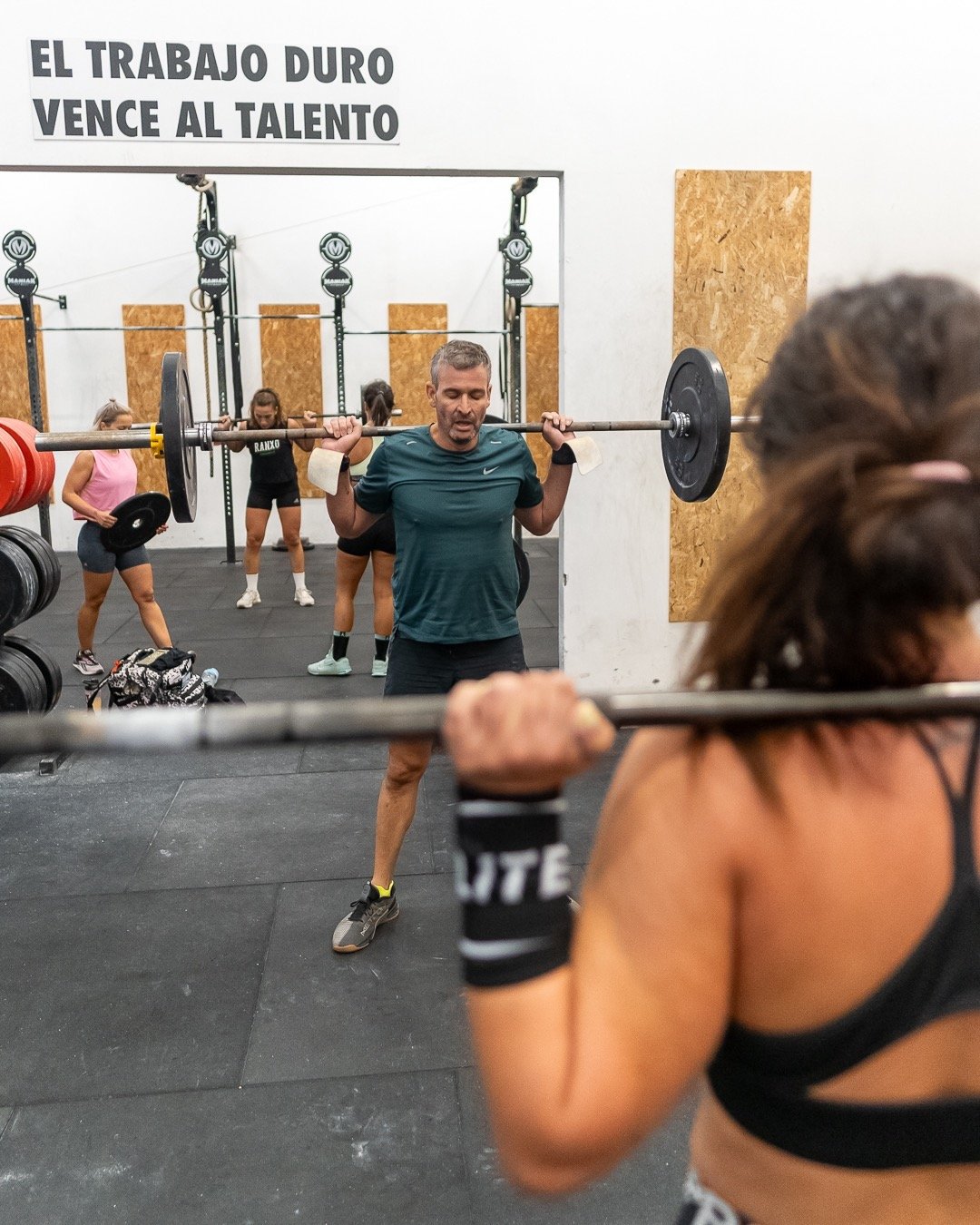 💥TEAM 7 A.M.💥 Ellos y ellas son algunos de los valientes que vienen cada ma&ntilde;ana, antes de que salga el sol (casi) a darlo todo a @crossboxpalau 💪🏻 S&iacute;, nosotros tambi&eacute;n creemos que tienen algun que otro superpoder🔥

ℹ️TARIFA 