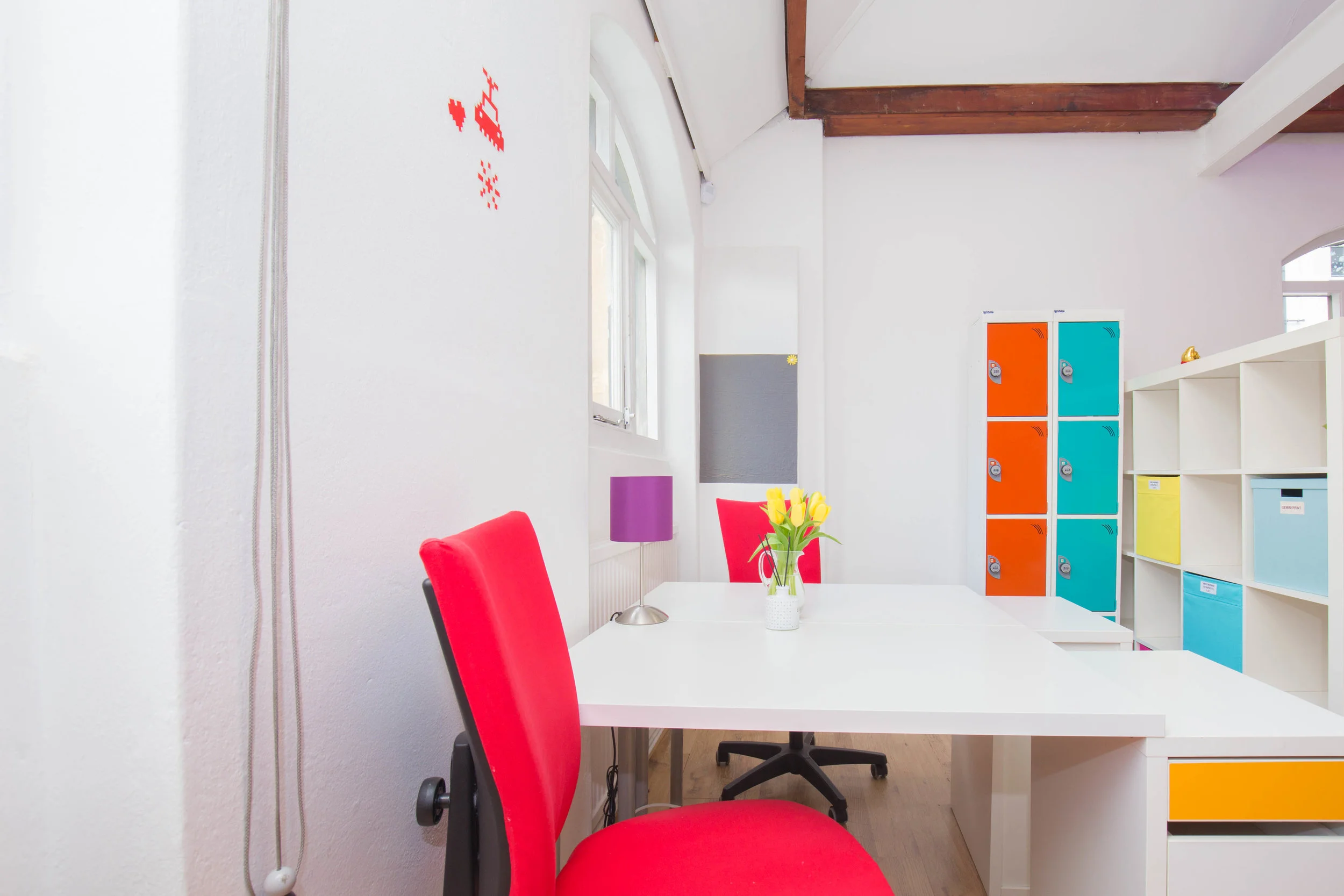 Rentadesk Central Upper Floor Desk Pair