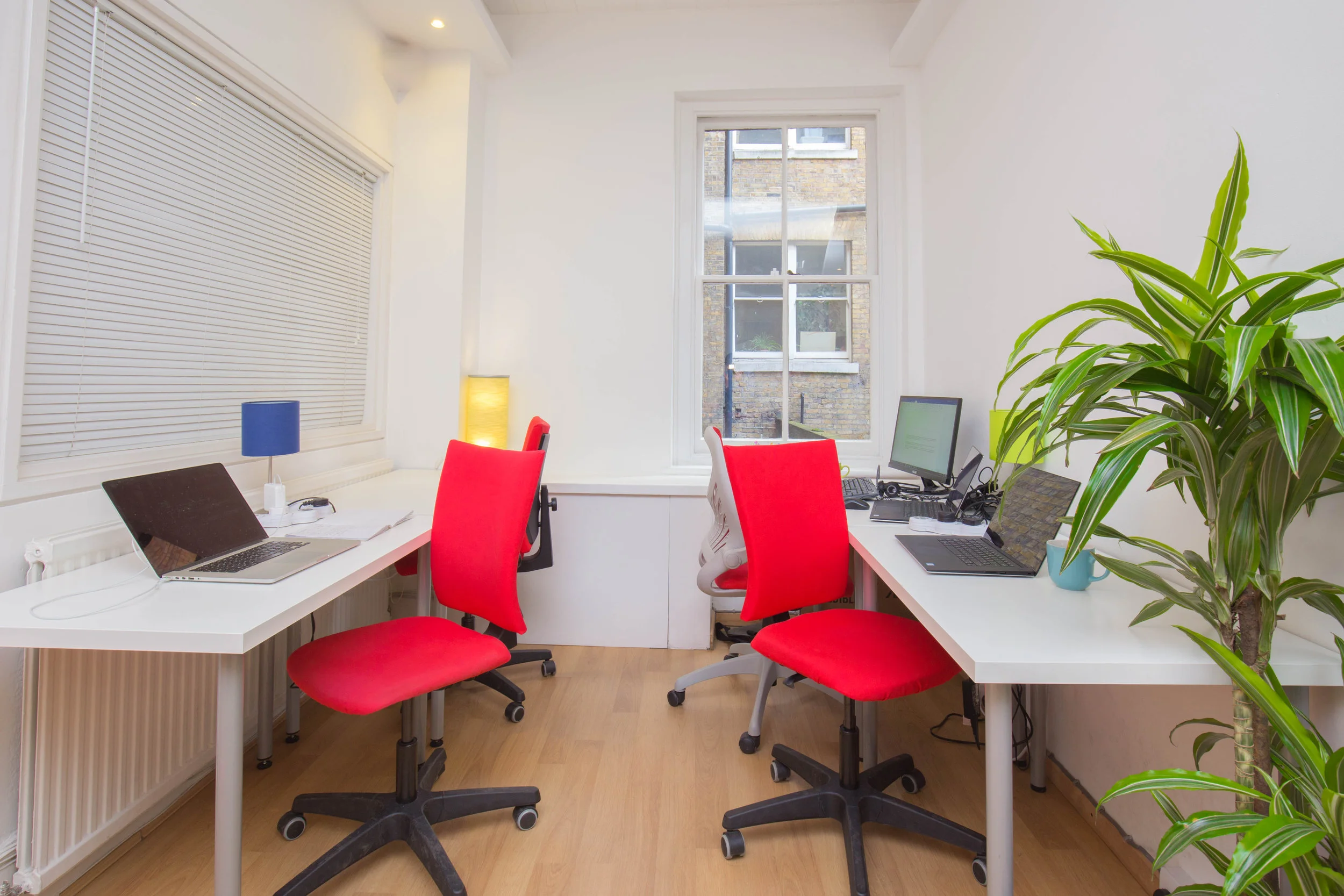 Rentadesk Central Coworking Nook