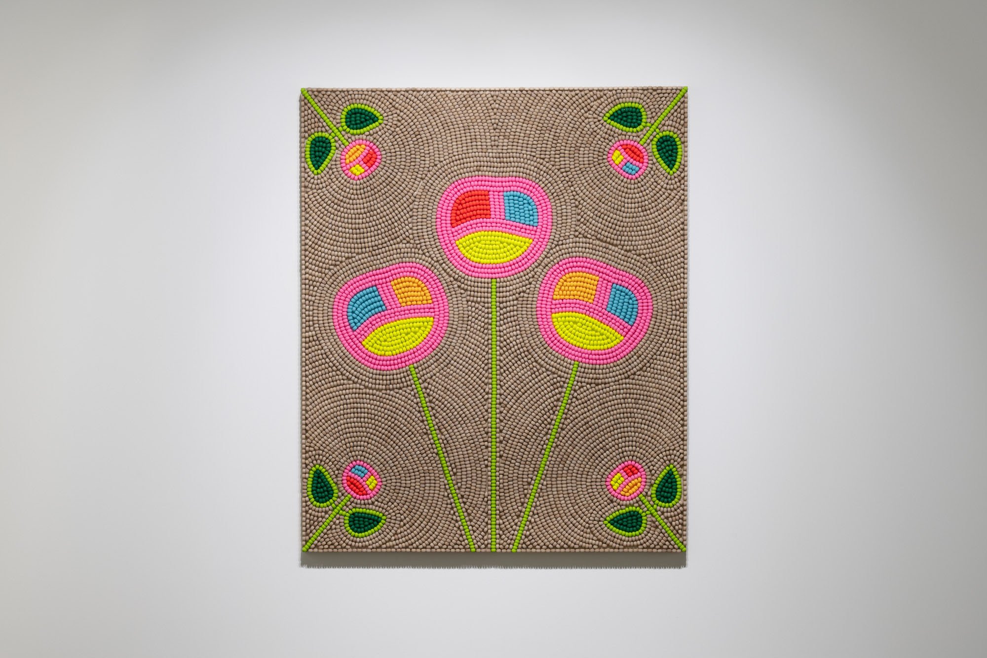 Renée Condo , Giju VI , 2025, Billes de bois, peinture acrylique, époxy sur panneau de bois / Wood beads, acrylic paint, epoxy on wood panel, 72 x 60 in.