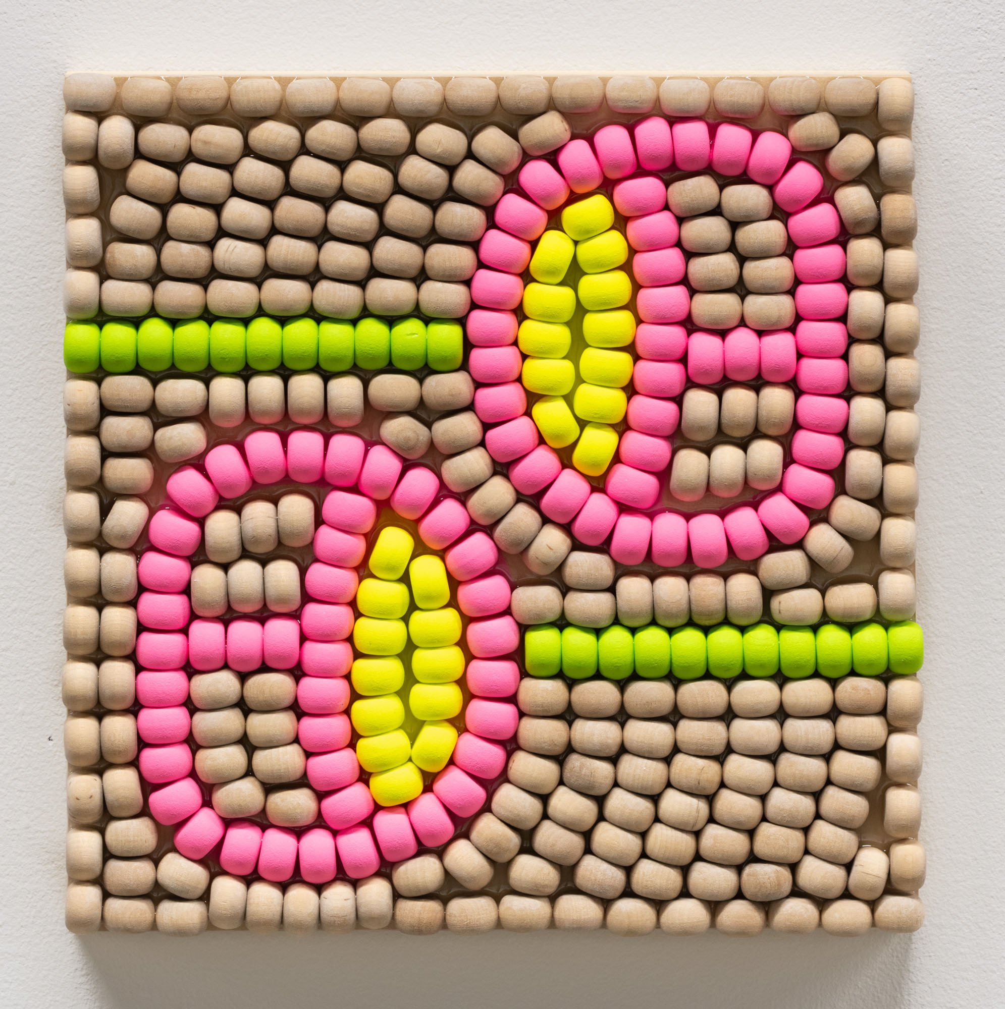 Renée Condo , from the Gloqowejuik series, 2025, billes de bois, peinture acrylique, époxy sur panneau de bois / Wood beads, acrylic paint, epoxy on wood panel, 12 x 12 in.