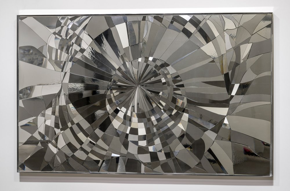   Nicolas Baier  -  Point de fuite , 2022  Acier inoxydable, époxy / Stainless steel, epoxy  42 1/8 x 68 in. (107 x 172.7 cm) 