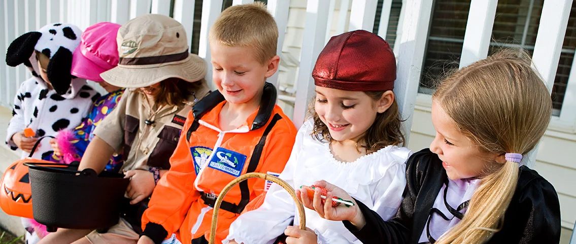 halloween-night-safety-main-header.jpg