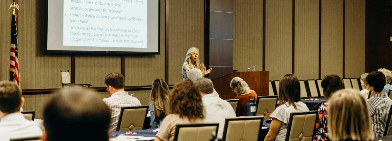 HEADERconf.jpg