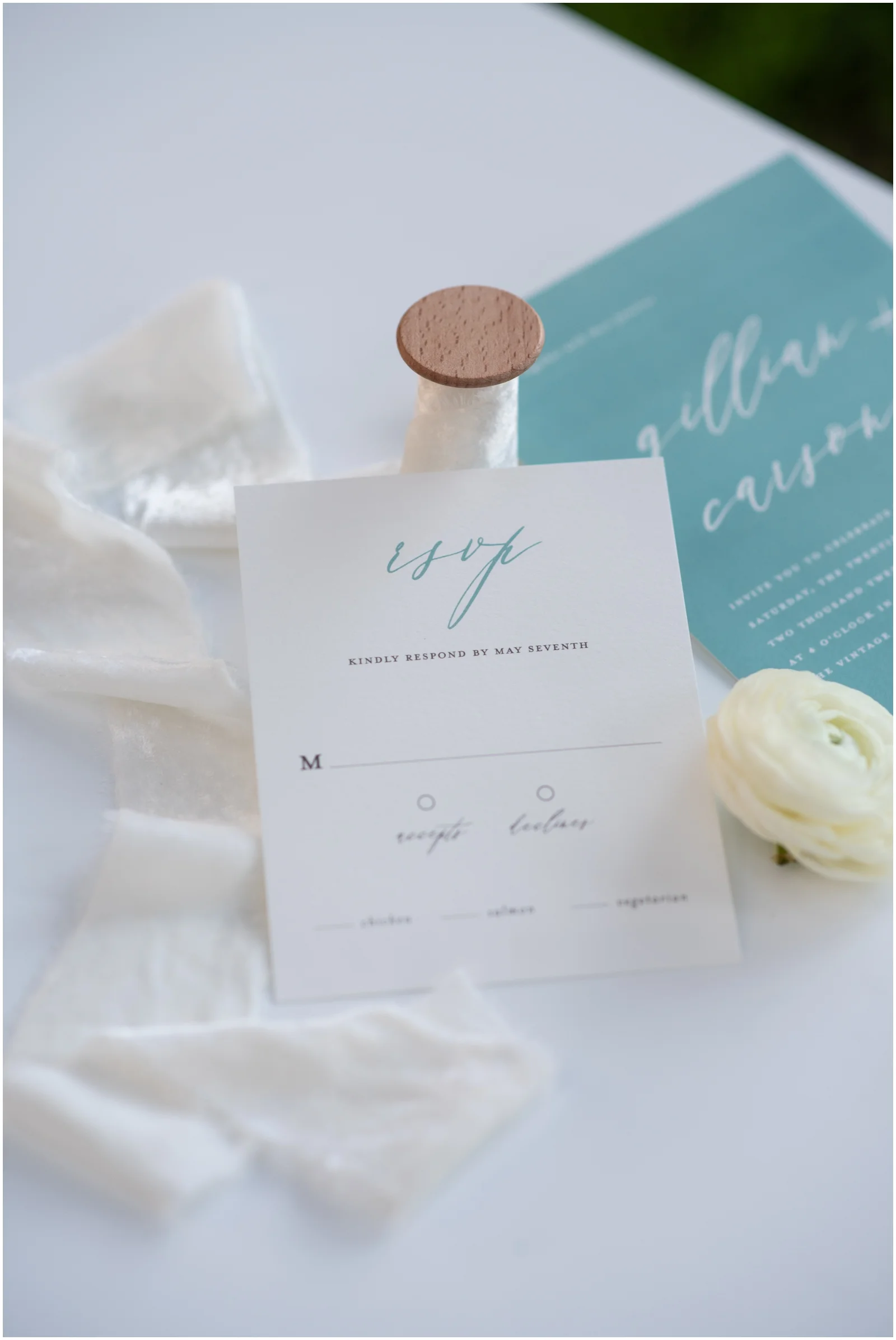 Garden Inspired Wedding Invitiations- Pops of Pretty_0906.jpg