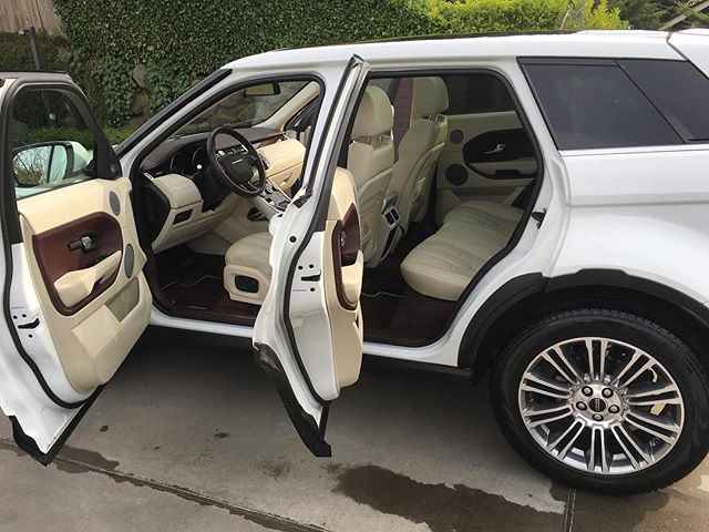 With a busy life, we believe our customers time is valuable. It is our goal to make getting your car detailed as convenient and simple as possible! (Anywhere in the greater Seattle area)
.
Let us help you get a detailed cleaning of any vehicle, wherever is most fitting for you.
.
Visit bigsmobile.com to book today!!