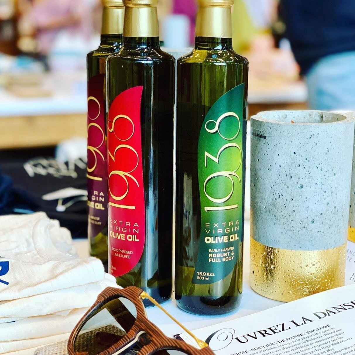 No better time than #smallbusinesssaturday for another Maydan Holiday Market (12/4) maker spotlight!

Hella Akrout grew up in Tunisia with the real deal olive oil, so she started @1938evoo to share its magic with everyone ✨ @1938evoo produces extra v