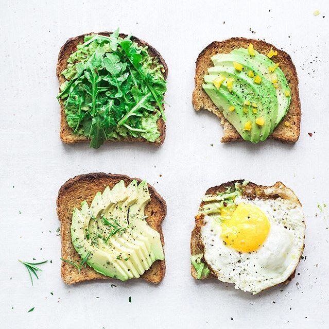 #9adaychallenge⠀
It&rsquo;s an avocado toast kind of morning! Healthy fats for the brain + loads of nutrients like potassium (more than a banana 🍌 what!), vitamin c and folate (hello pregnant ladies you need lots of whole food sources of folate!).⠀⠀