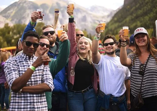 <p><strong>Grand Tasting </strong> Sample 170 styles of beer from 56 craft breweries during Saturday’s Grand Tasting! <a href=/brews>More →</a></p>