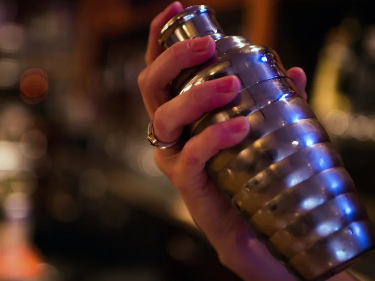 Chew_Chew_Drink_Shaker-cropped_about.jpg
